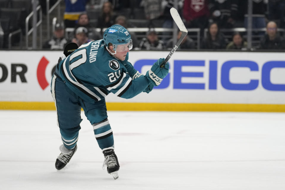 San Jose Sharks left wing Fabian Zetterlund shoots and scores in a shootout during an NHL hockey game against the Los Angeles Kings Monday, Jan. 22, 2024, in Los Angeles. (AP Photo/Ashley Landis)