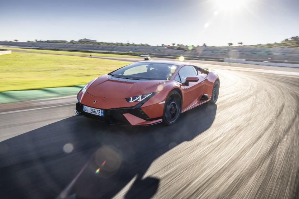 2023 Lamborghini Huracán Tecnica - Photos From Every Angle