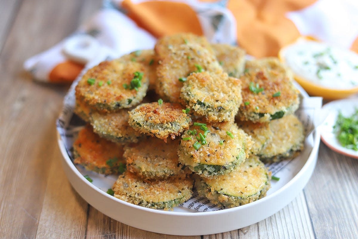 Food columnist Cadry Nelson offers a delicious fried zucchini vegan recipe.