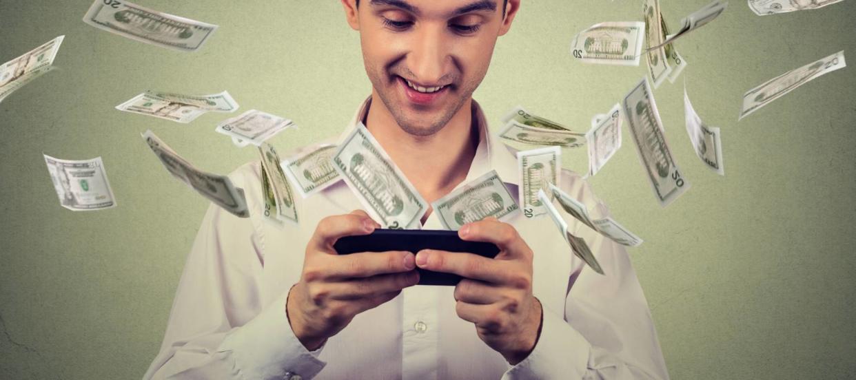 12 Apps on Your Phone That Can Put More Money in Your Wallet