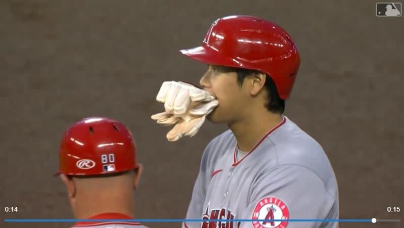 大谷翔平3局下敲出帶有2分打點的安打，和「神鱒」楚奧特（Mike Trout）本場比賽聯手打回4分，但天使仍然不敵雙城。（圖／翻攝自MLB官網）