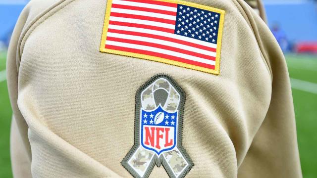 Where to buy Chicago Bears 2022 NFL Salute to Service apparel