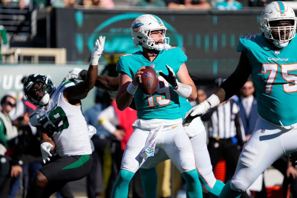 Dolphins quarterback Skylar Thompson threw for 166 yards but committed two turnovers against the Jets.