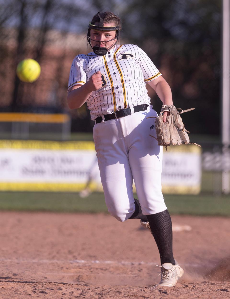 Perry pitcher Maddie Elliot delivers against GlenOak on Wednesday.