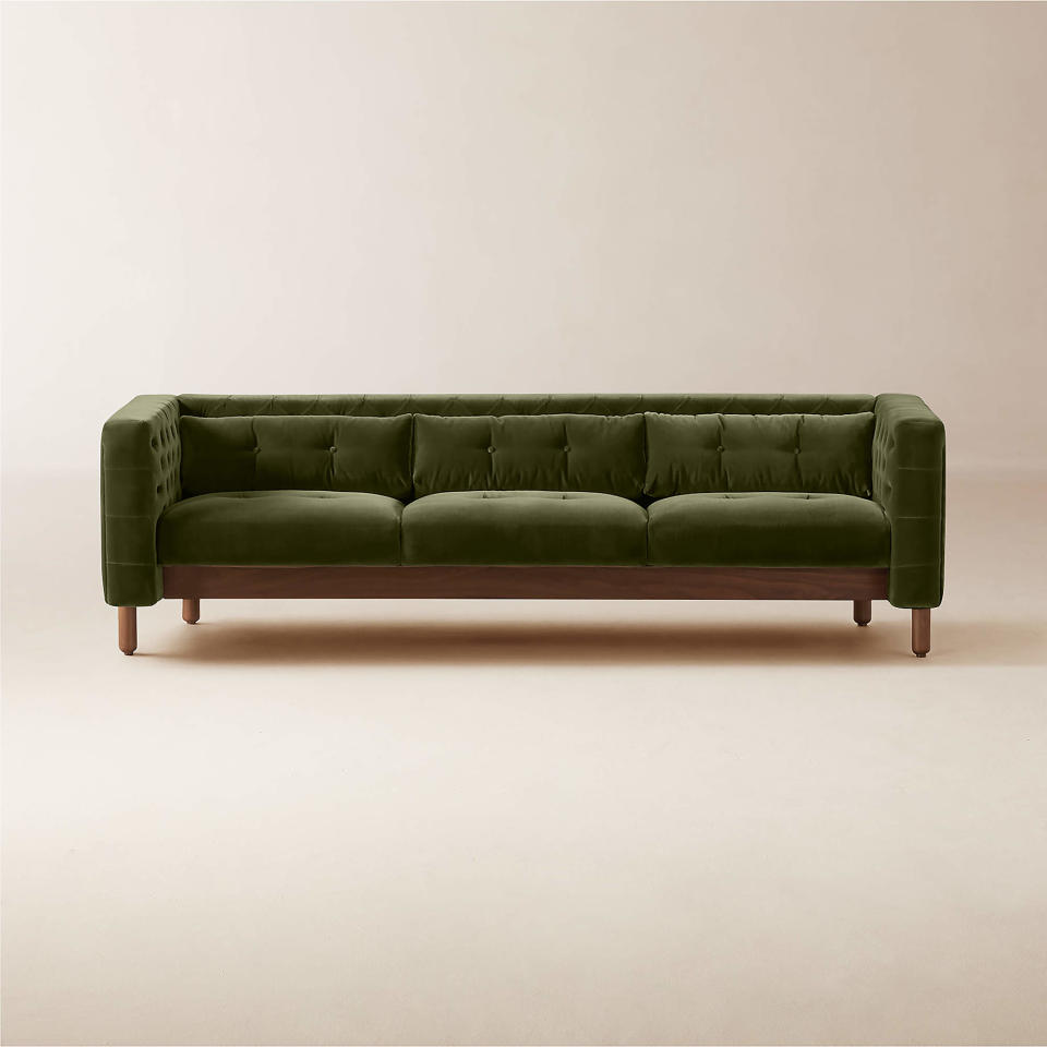 <p><a href="https://go.redirectingat.com?id=74968X1596630&url=https%3A%2F%2Fwww.cb2.com%2Fmarconi-3-seater-tufted-green-velvet-sofa%2Fs471813&sref=https%3A%2F%2Fwww.esquire.com%2Flifestyle%2Fg37996177%2Fluxury-couches%2F" rel="nofollow noopener" target="_blank" data-ylk="slk:Shop Now;elm:context_link;itc:0;sec:content-canvas" class="link ">Shop Now</a></p><p>Frattini Marconi 3-Seater Sofa</p><p>cb2.com</p><p>$2499.00</p>