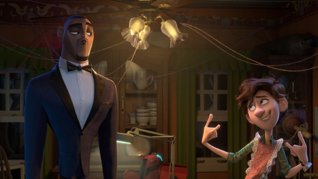  Lance Sterling (Will Smith) and Walter Beckett (Tom Holland) in Spies in Disguise 