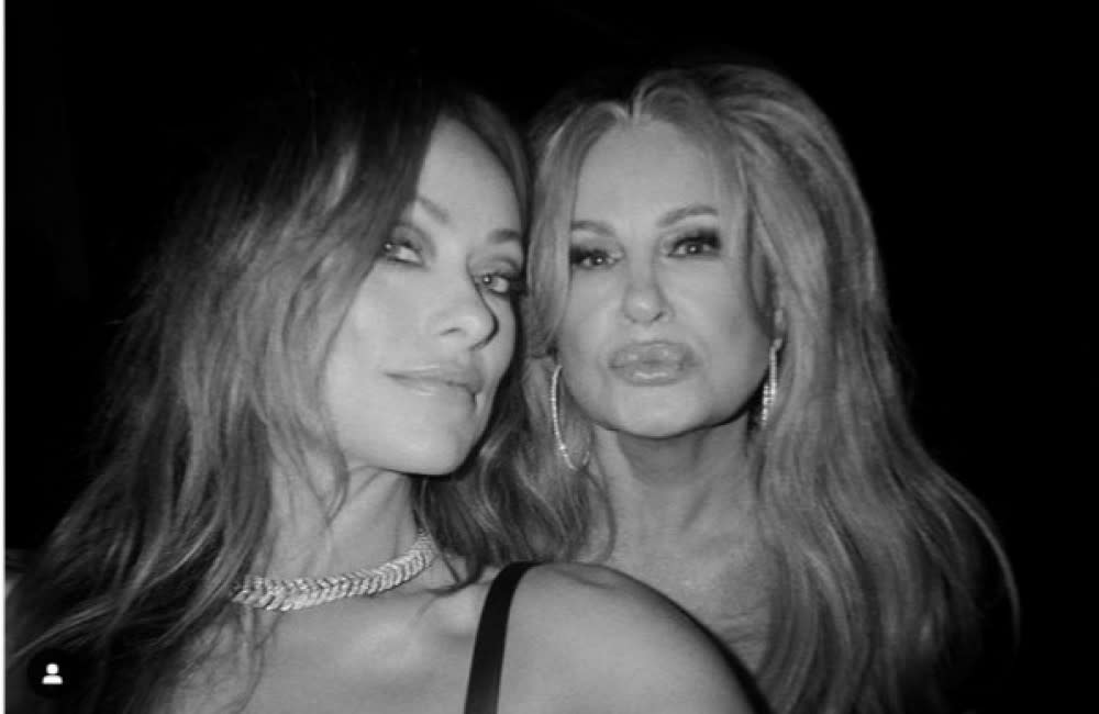 Olivia Wilde und Jennifer Coolidge credit:Bang Showbiz