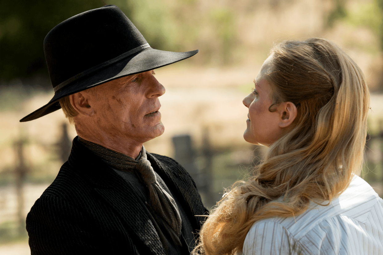 A fittingly violent trailer for the second season of the HBO hit sci-fi series Westworld debuted at San Diego Comic-Con.