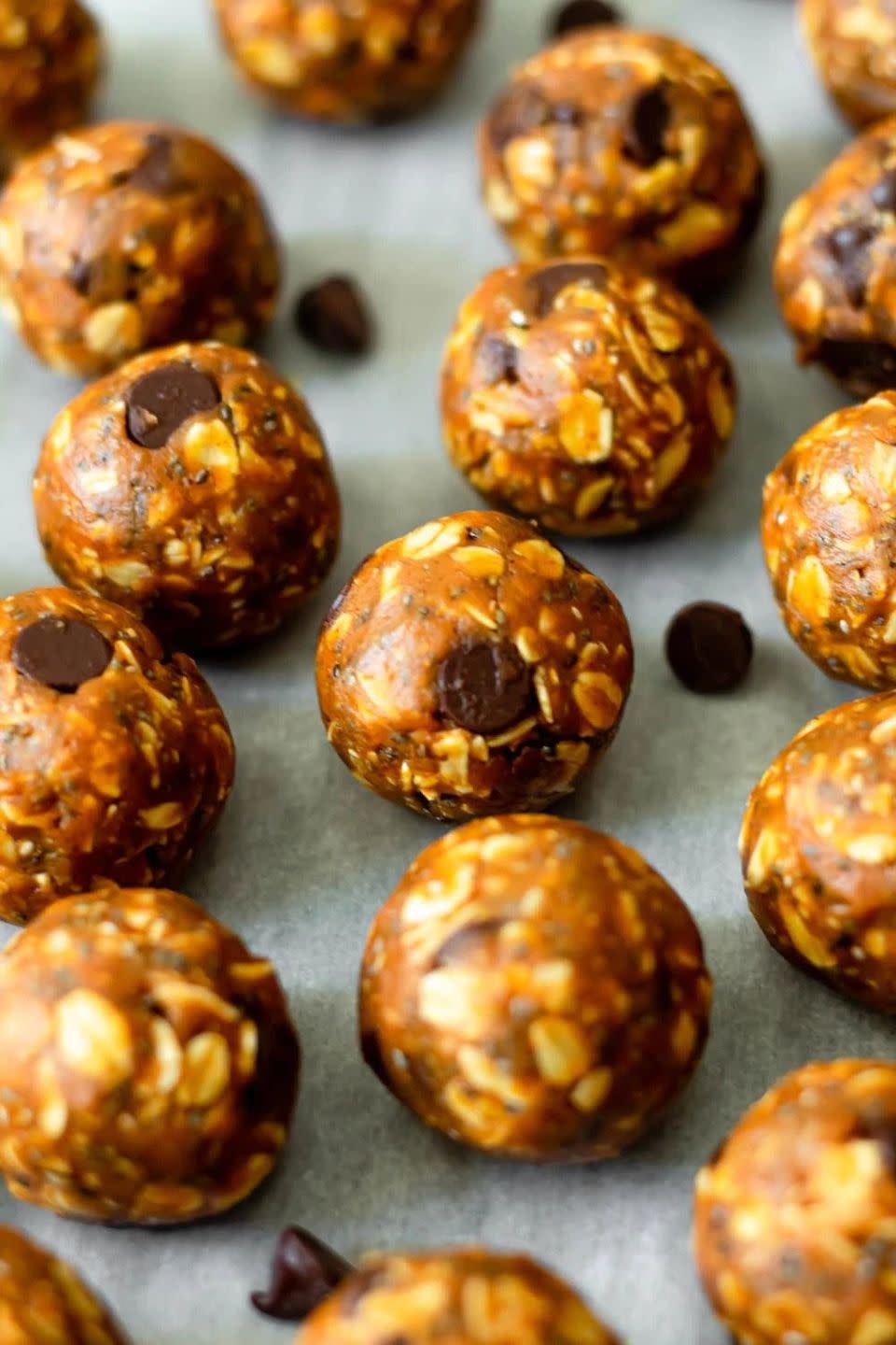 No-Bake Pumpkin Spice Energy Bites