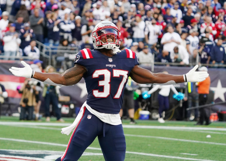 New England Patriots running back Damien Harris has run for 207 yards over his last two games. (David Butler II/USA TODAY Sports)