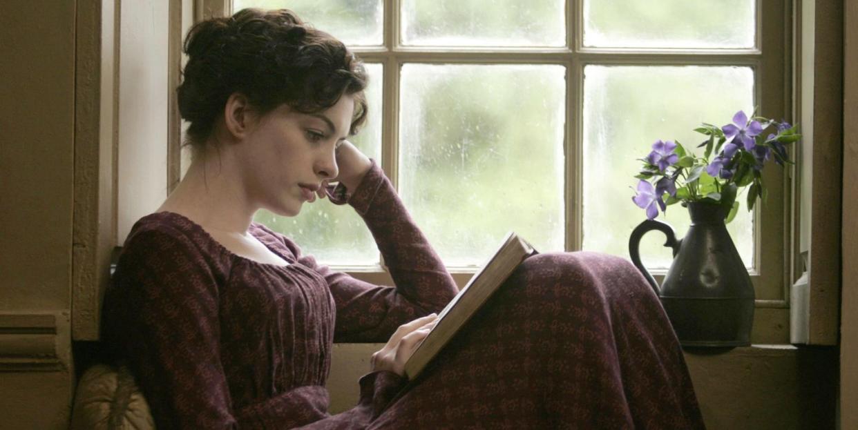 Photo credit: Anne Hathaway as Jane Austen in 'Becoming Jane'. Blueprint/Ecosse/Kobal/Shutterstock