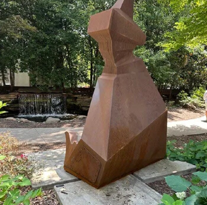 During the month of June, Dogwood Arts installed 26 sculptures in and around the city of Knoxville for its 2023-2024 Art in Public Places Sculpture Exhibition. The exhibition will run through June 2024. June, 2023