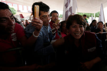 Delfina Gomez of the National Regeneration Movement (MORENA), candidate for the governor greets the audience during her electoral campaign in Metepec, State of Mexico May 16, 2017. Picture taken on May 16, 2017. REUTERS/Carlos Jasso