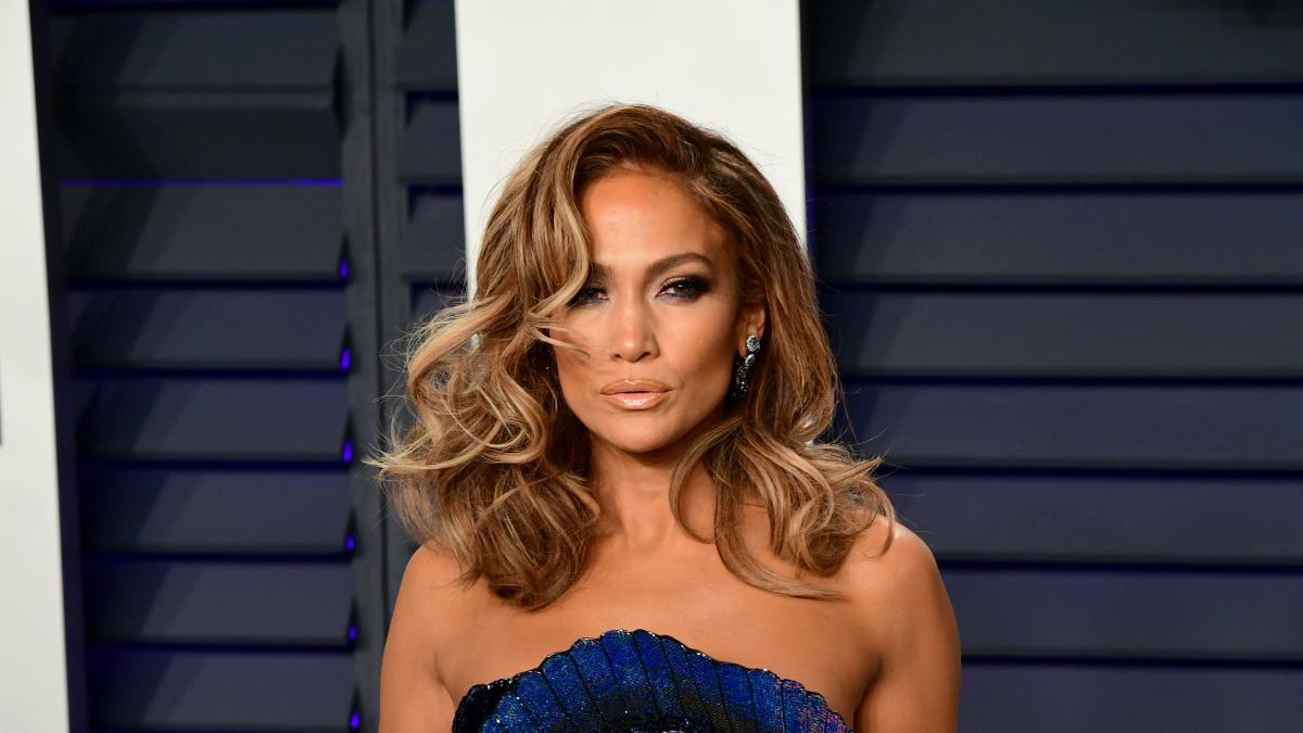 Jennifer Lopez on her and Ben Affleck getting a second chance at love thumbnail