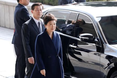 South Korea's ousted leader Park Geun-hye arrives at a prosecutor's office in Seoul, South Korea, March 21, 2017. REUTERS/Kim Hong-Ji