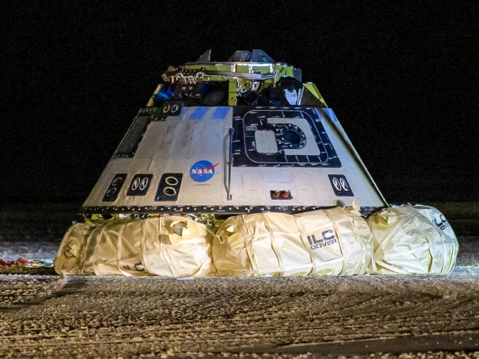 boeing cst 100 starliner spaceship nasa commercial crew program ccp orbital flight test oft landing white sands new mexico 49258250868_0e5795b4a9_3k