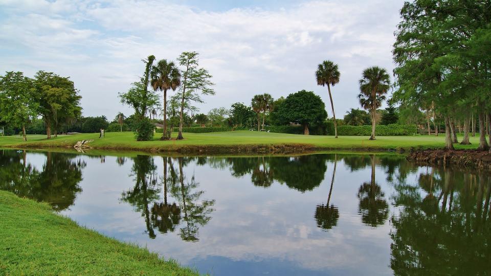 Tamarac Florida Golf Course Lake - Image.