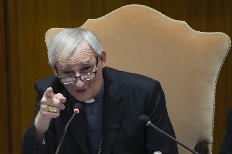 El cardenal Matteo Zuppi habla durante la inauguración de la 77ma Asamblea General de la Conferencia Episcopal Italiana en el Vaticano, el martes 23 de mayo de 2023