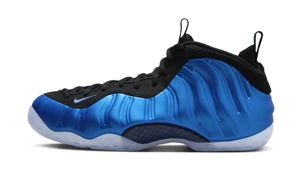 Nike Air Foamposite One ‘Dark Neon Royal/Black-Clear-White’ 2024 (Lateral). Credit: Nike