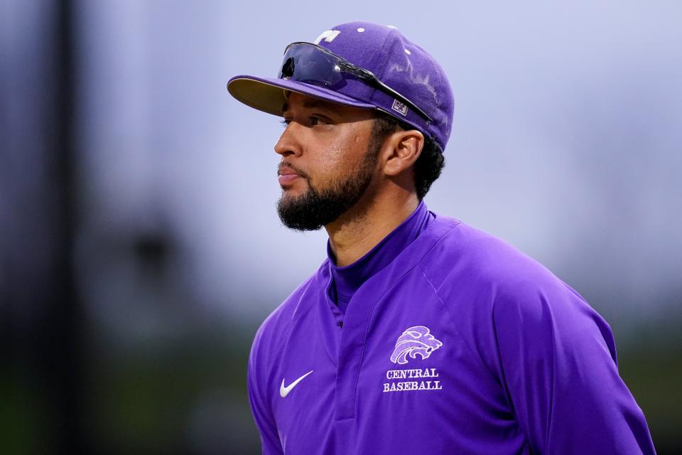 Columbia Central head coach Devin Symlar watches his team face Spring Hill during the second inning at Spring Hill High School in Columbia, Tenn., Monday, March 25, 2024.