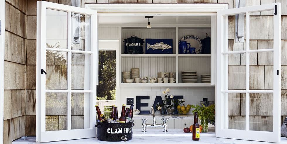 outdoor wet bar