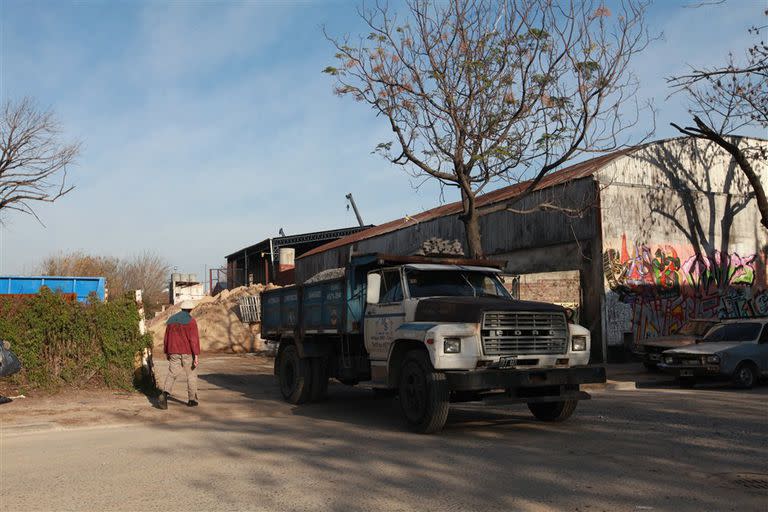 La mayor demanda de cemento en corralones muestra el crecimiento de la autoconstrucción