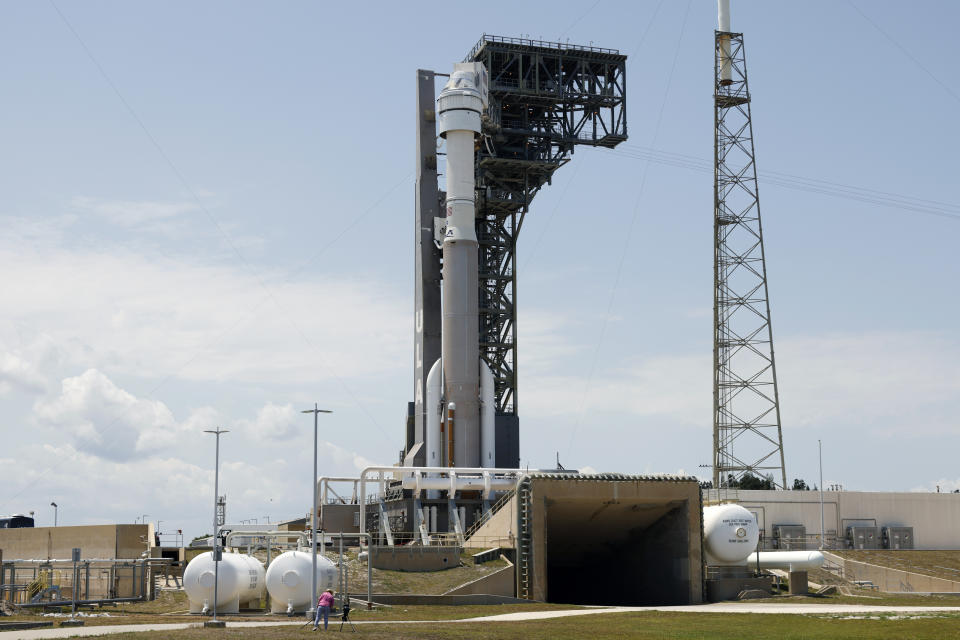 Boeing's Starliner capsule atop an Atlas V rocket is seen at Space Launch Complex 41 at the Cape Canaveral Space Force Stationa day after its mission to the International Space Station was scrubbed because of an issue with a pressure regulation valve,Tuesday, May 7, 2024, in Cape Canaveral, Fla. (AP Photo/Terry Renna)