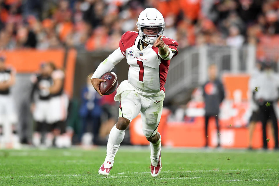 Kyler Murray #1 of the Arizona Cardinals runs with the ball during the fourth quarter against the Cleveland Browns at FirstEnergy Stadium on October 17, 2021 in Cleveland, Ohio. (Photo by Nick Cammett/Getty Images)