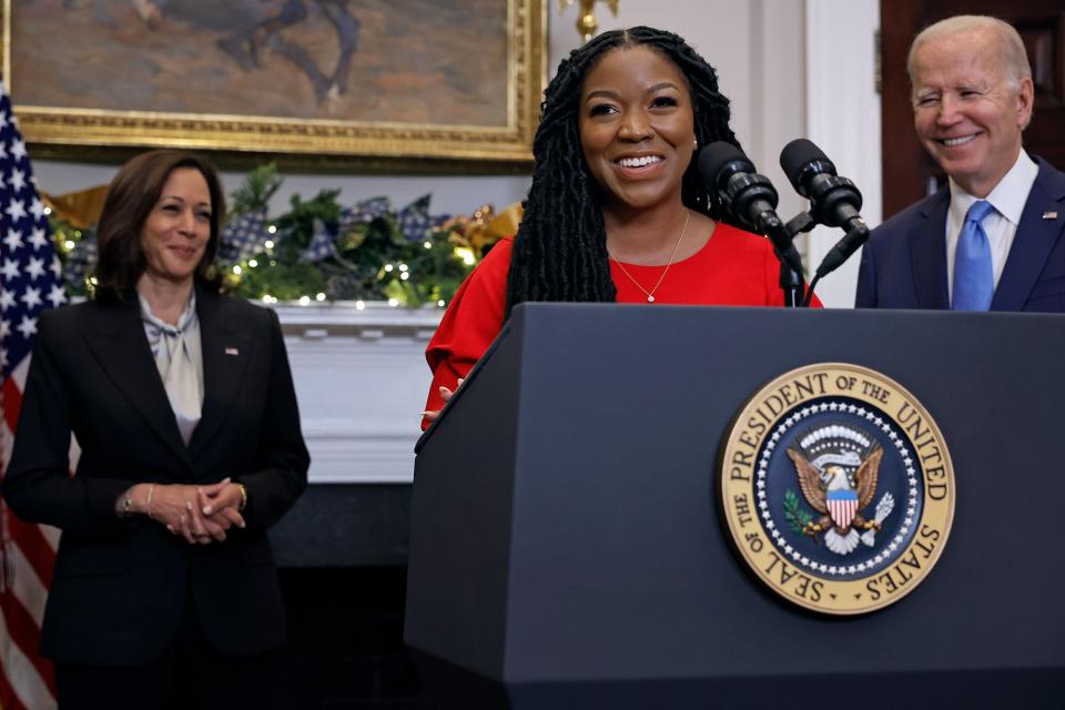 Cherelle Griner (C), wife of Olympian and WNBA player Brittney Griner, speaks after U.S. President Joe Biden announced her release of from Russian custody, with Vice President Kamala Harris in the Roosevelt Room at the White House on December 08, 2022 in Washington, DC. Griner was released as part of a prisoner swap that involved Russian arms dealer Viktor Bout.