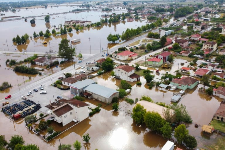 In Griechenland und der Türkei ist die Zahl der Todesopfer nach heftigen Überschwemmungen infolge von Starkregen weiter gestiegen. Die türkischen Behörden meldeten ein achtes Opfer der Unwetter. In Griechenland stieg die Anzahl der Toten auf sechs. (Will VASSILOPOULOS)