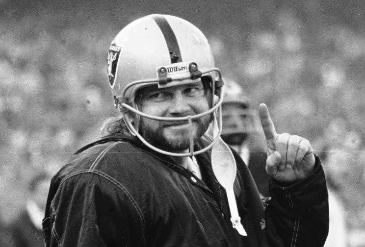 Pro Football: Ken Stabler's untold legacy of giving to others - West  Central Tribune