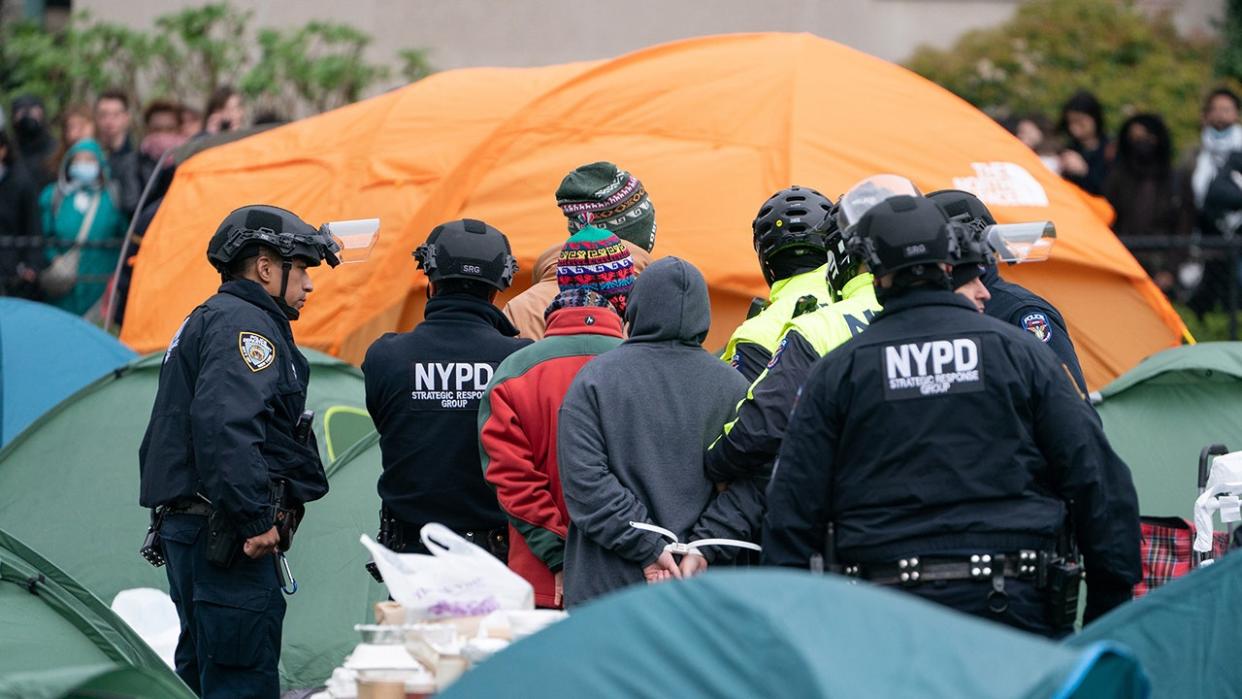 <div>NYPD officers make arrests of Pro-Palestinian protesters on the lawn of Columbia University on Thursday April 18, 2024, in Manhattan, New York. (Barry Williams for New York Daily News/Tribune News Service via Getty Images)</div>