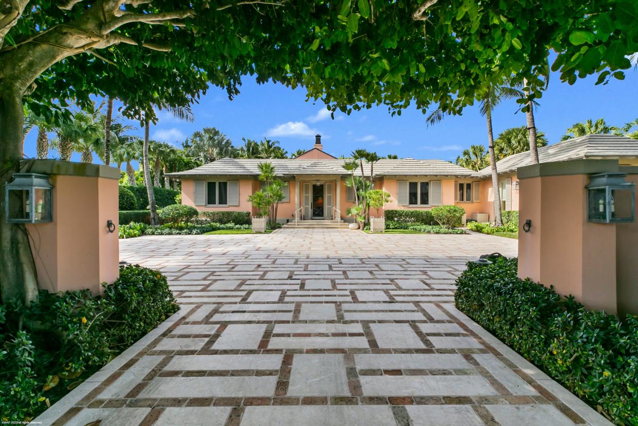 100 Palmetto Trail in Jupiter Island sold for $9 million on April 2.