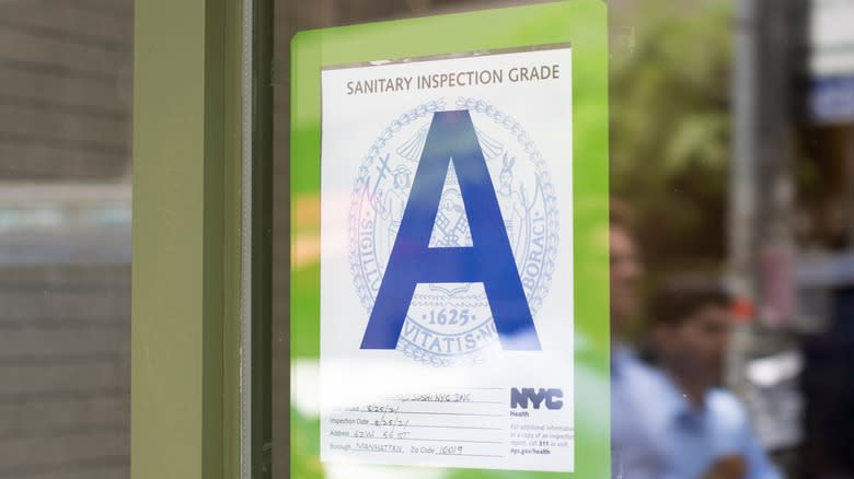 A New York restaurant's inspection certificate