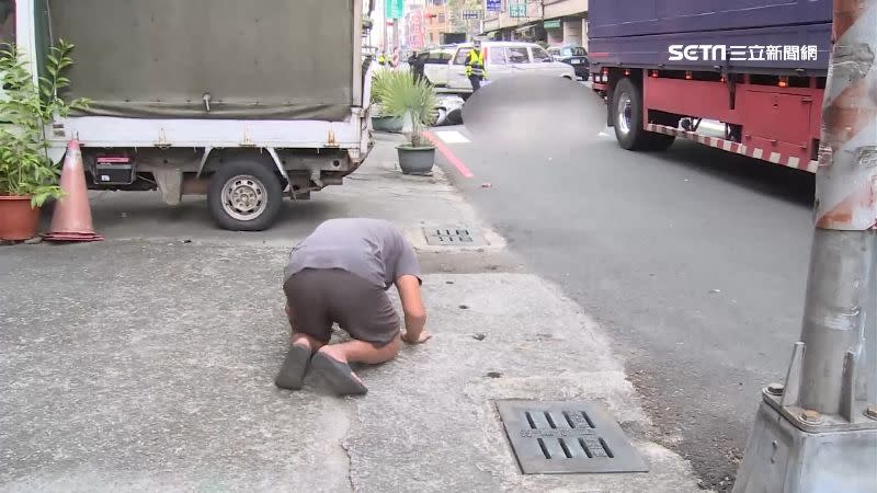 聯結車駕駛下車後懊悔跪拜磕頭，被依業務過失致死罪送辦。