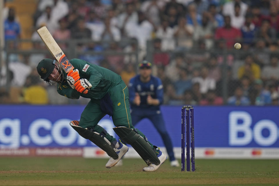 South Africa's Heinrich Klaasen plays a shot during the ICC Men's Cricket World Cup match between England and South Africa in Mumbai, India, Saturday, Oct. 21, 2023. (AP Photo/Rajanish Kakade)