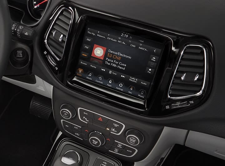 2017 Jeep Compass infotainment and climate control system photo
