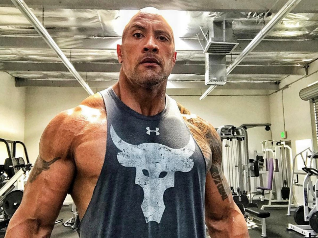 Dwayne Johnson arremete contra CEO pro-Trump