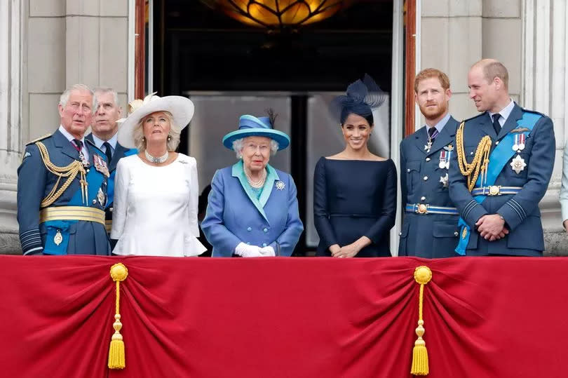 royal family on balcony