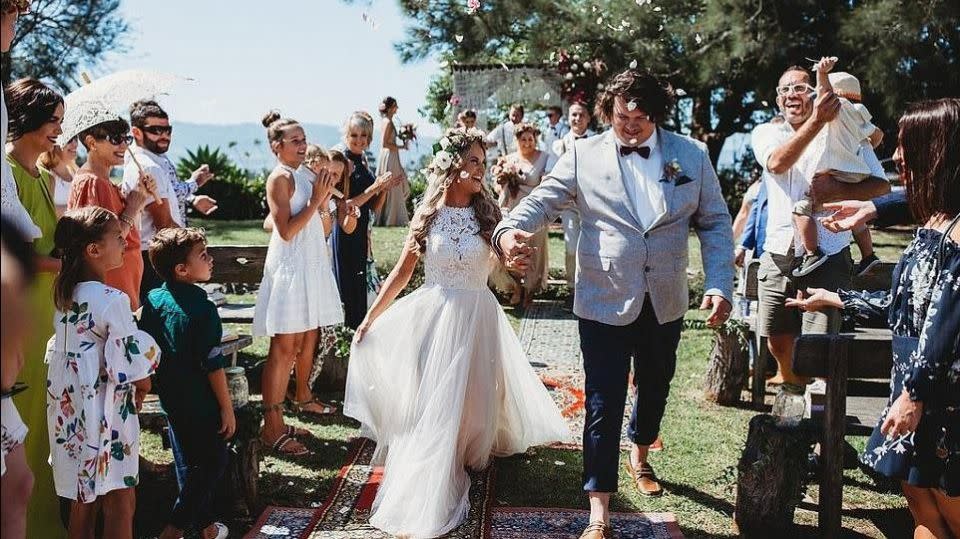 And now their photographer, Beth Fernely, is crowdsourcing for the honeymoon of their dreams. Photo: Beth Fernely Photography