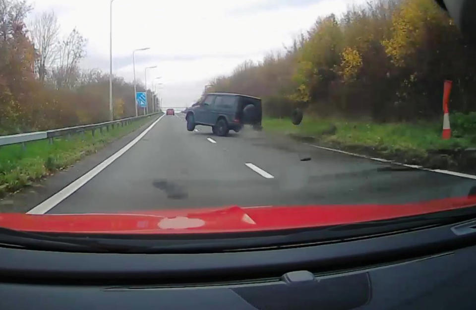 Terrifying footage shows the moment Premier League ace Joe Willock crashed his £140,000 car while on the way to training - losing control as he went round a bend. The Arsenal and England U21s midfielder was said to have been unhurt in the smash, which was caught on dashcam by another motorist. Dramatic video shows Willock, 21, cutting across multiple lanes and racing his Mercedes-Benz G-Class up a slip road to join the M25 near South Mimms, Herts. But he hits a barrier, causing him to lose a wheel and spin out - ending up in a hedge.