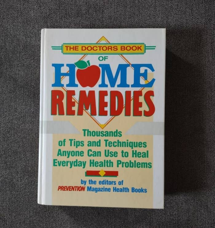 Book cover of "The Doctors Book of Home Remedies" by Prevention Magazine Health Books