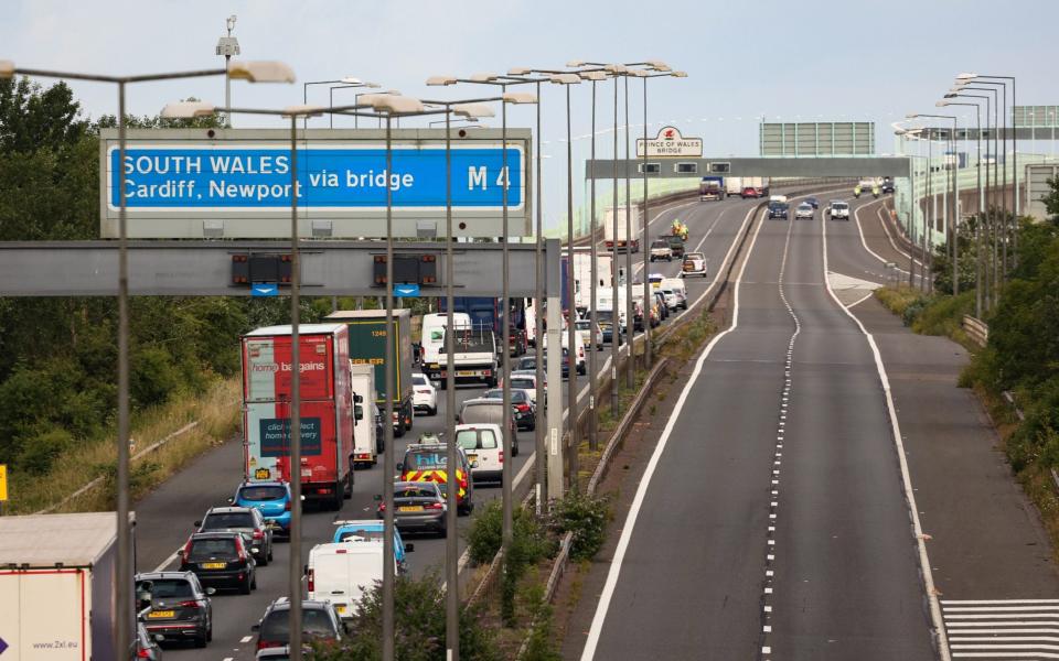 Rush hour chaos as fuel price protests block motorways - Tom Wren/SWNS