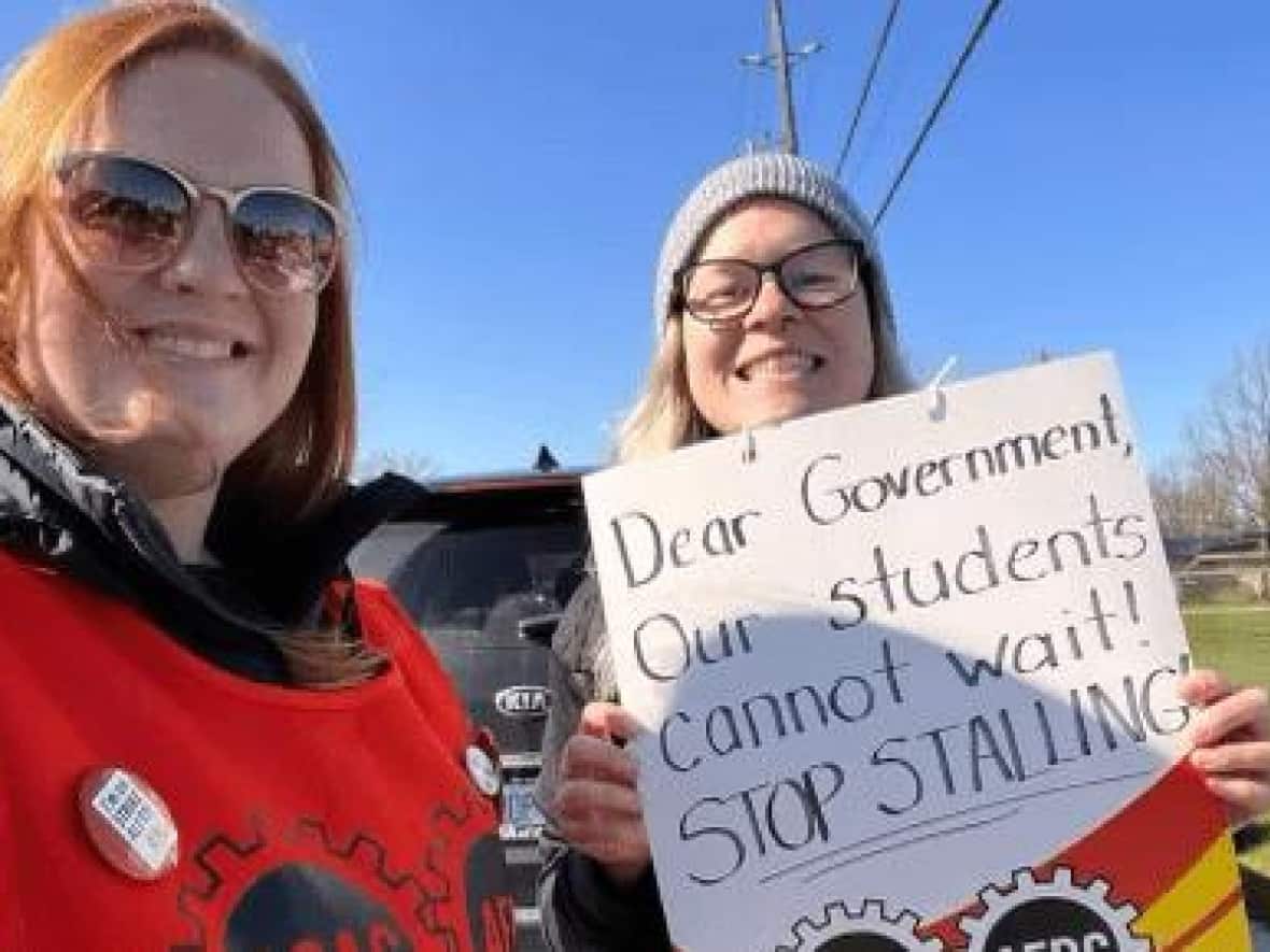 Teachers were on strike outside of elementary schools last week in Ohsweken, Ont., part of Six Nations of the Grand River. (Submitted by Aidan Morgan - image credit)