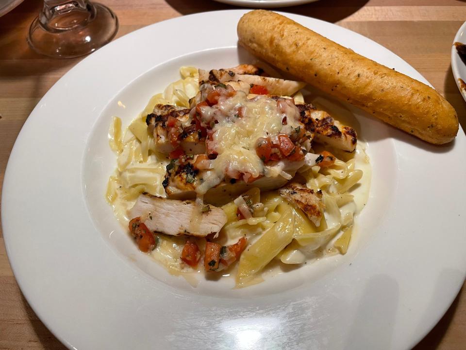 Three-cheese chicken penne and breadstick