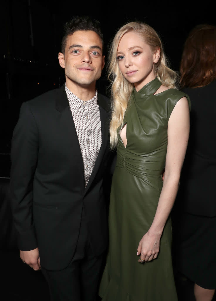 <p>En plus du succès, Mr.Robot apporte l’amour à Rami Malek. Pendant près de deux ans, il vit une histoire avec Portia Doubleday. L’actrice américaine interprète Angela Moss dans la série créée par Sam Esmail. </p>