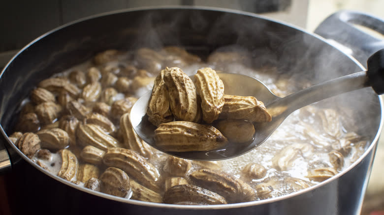 Boiled peanuts in a pot 