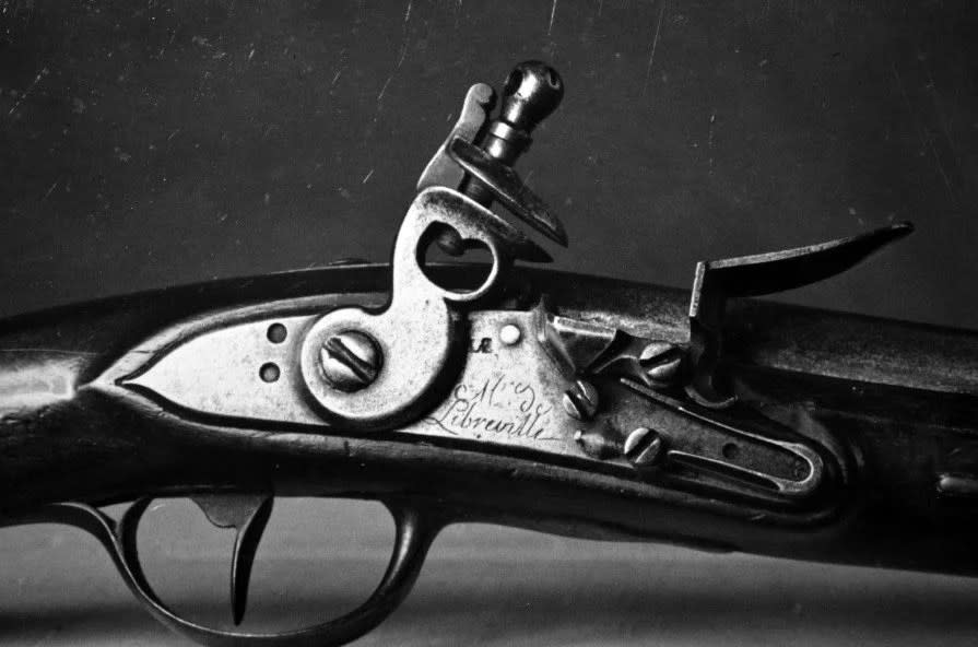 French dragoon pistol, M 1763 Libreville (Courtesy of the FBI)