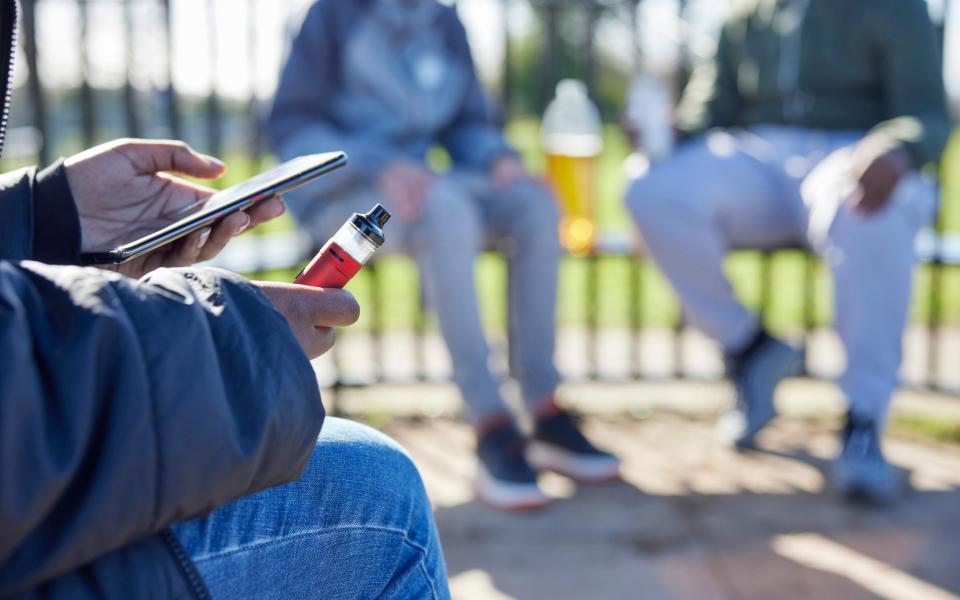 Vaping - iStock