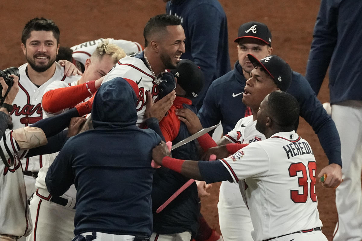 Late-night magic: Braves beat Dodgers 5-4, lead NLCS 2-0 – KGET 17